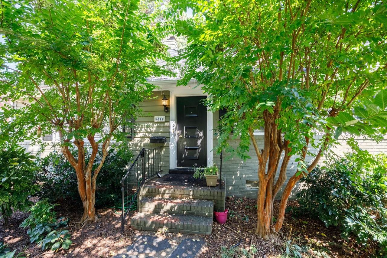 6612 Rolling Rd - Photo 4 of 34