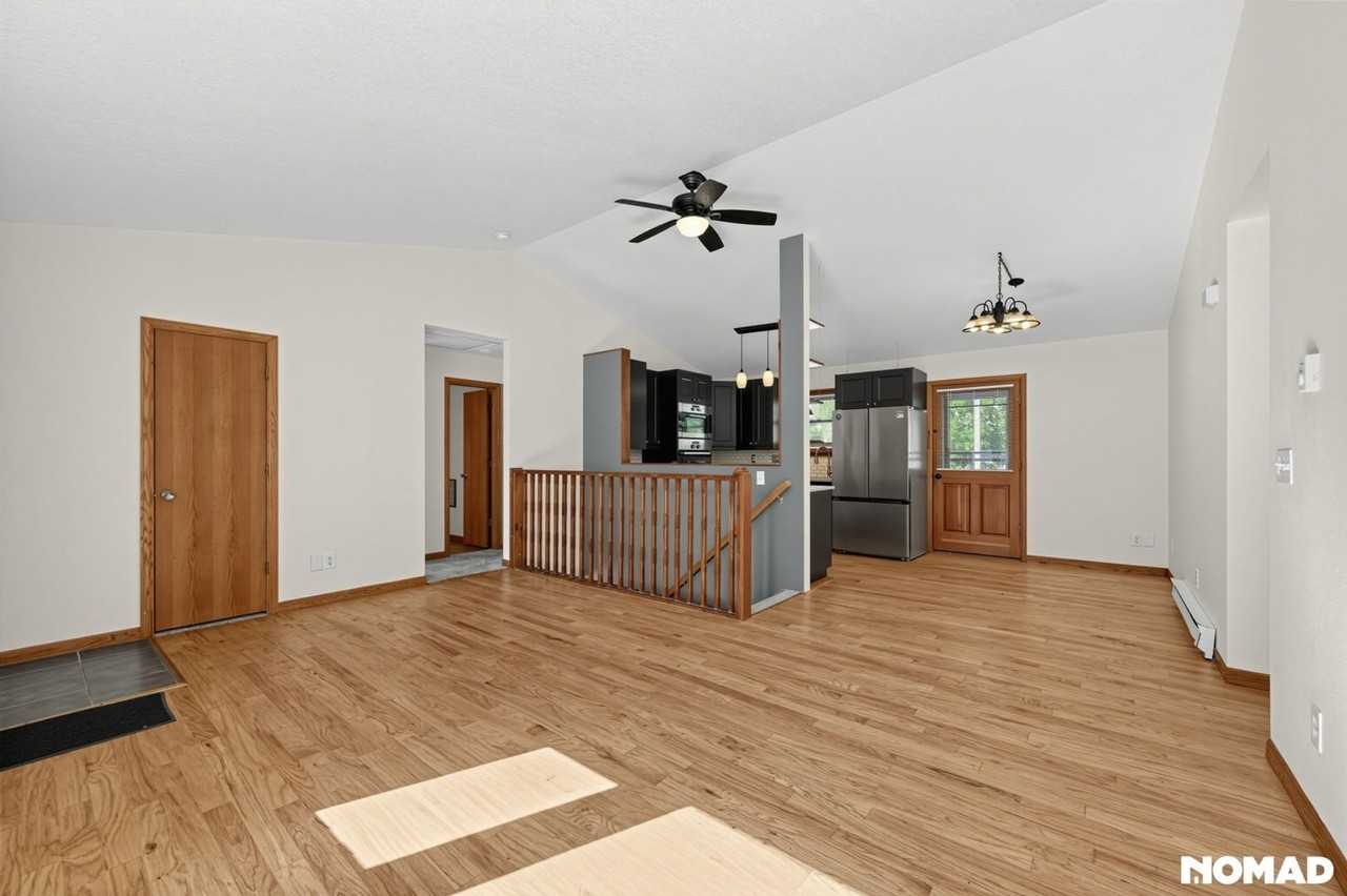 3543 Tradition Dr - Photo 4 of 32