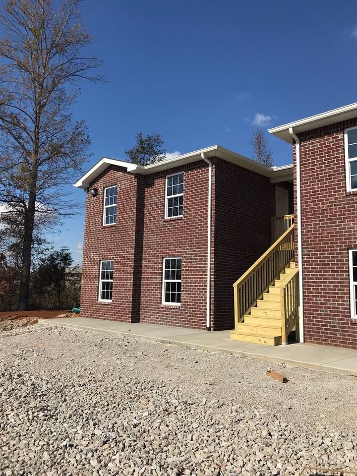 Pineview Dr - Photo 4 of 10