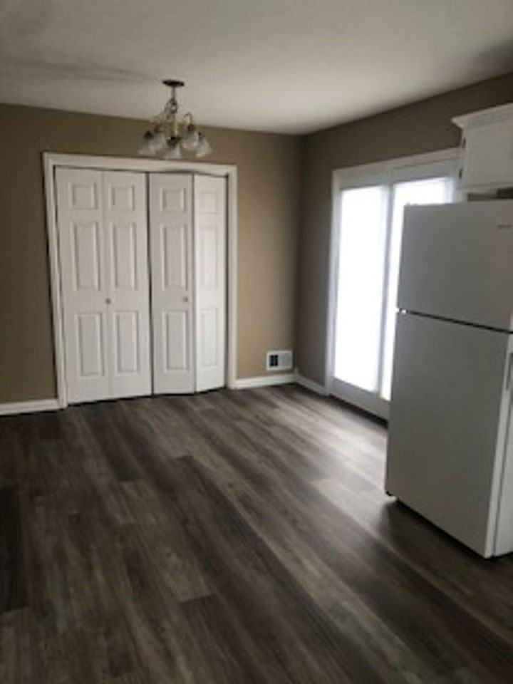 162 Caldwell Ave - Photo 3 of 9