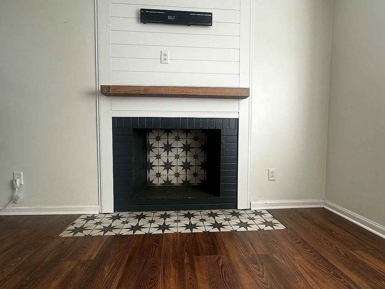 4614 Olivia Ave - Photo 4 of 17