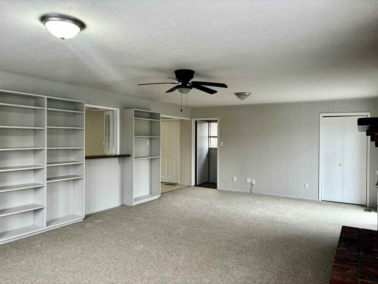 69 Belmont Dr - Photo 3 of 16