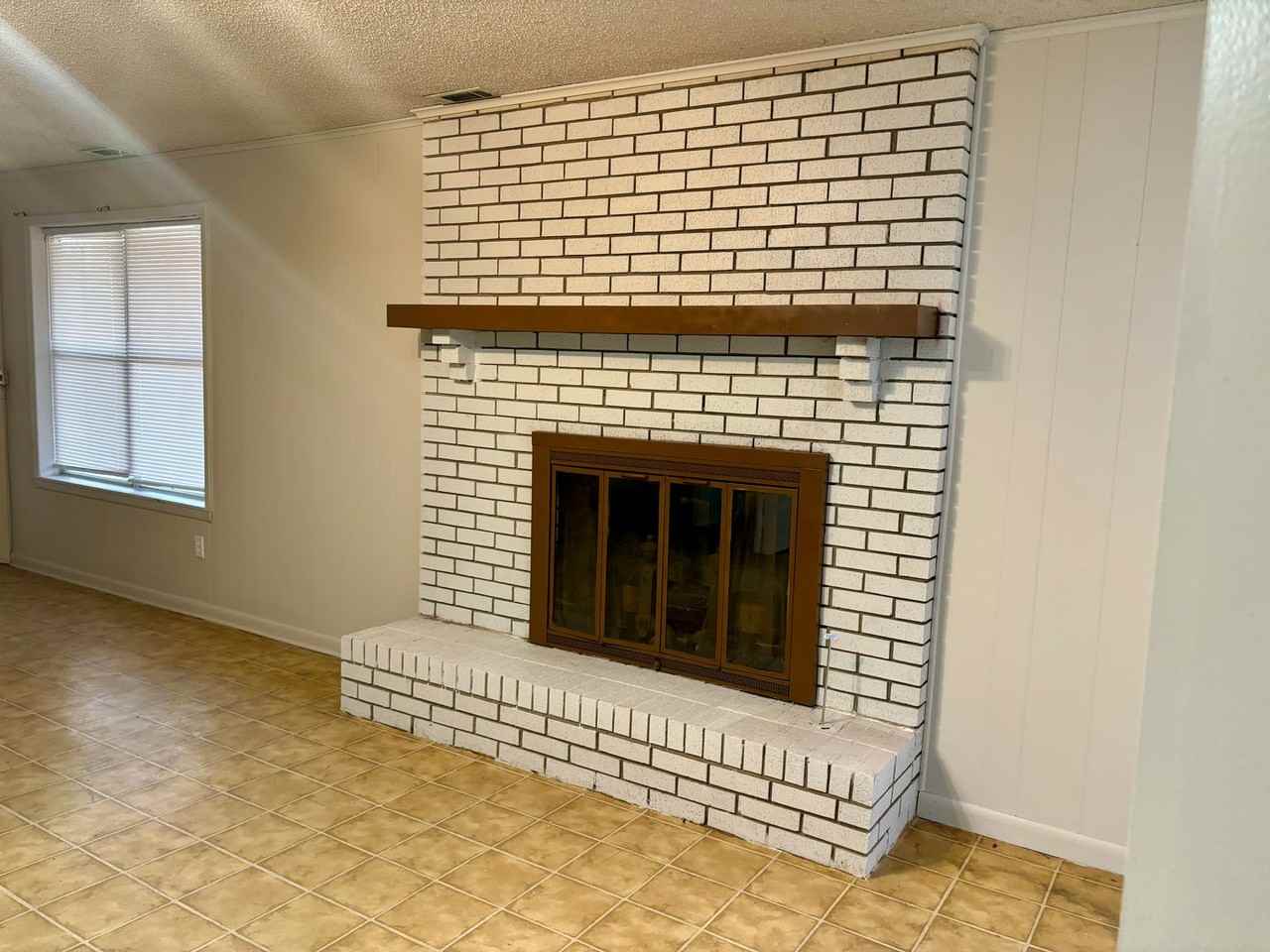 69 Belmont Dr - Photo 4 of 16