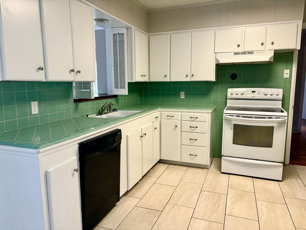 69 Belmont Dr - Photo 7 of 16