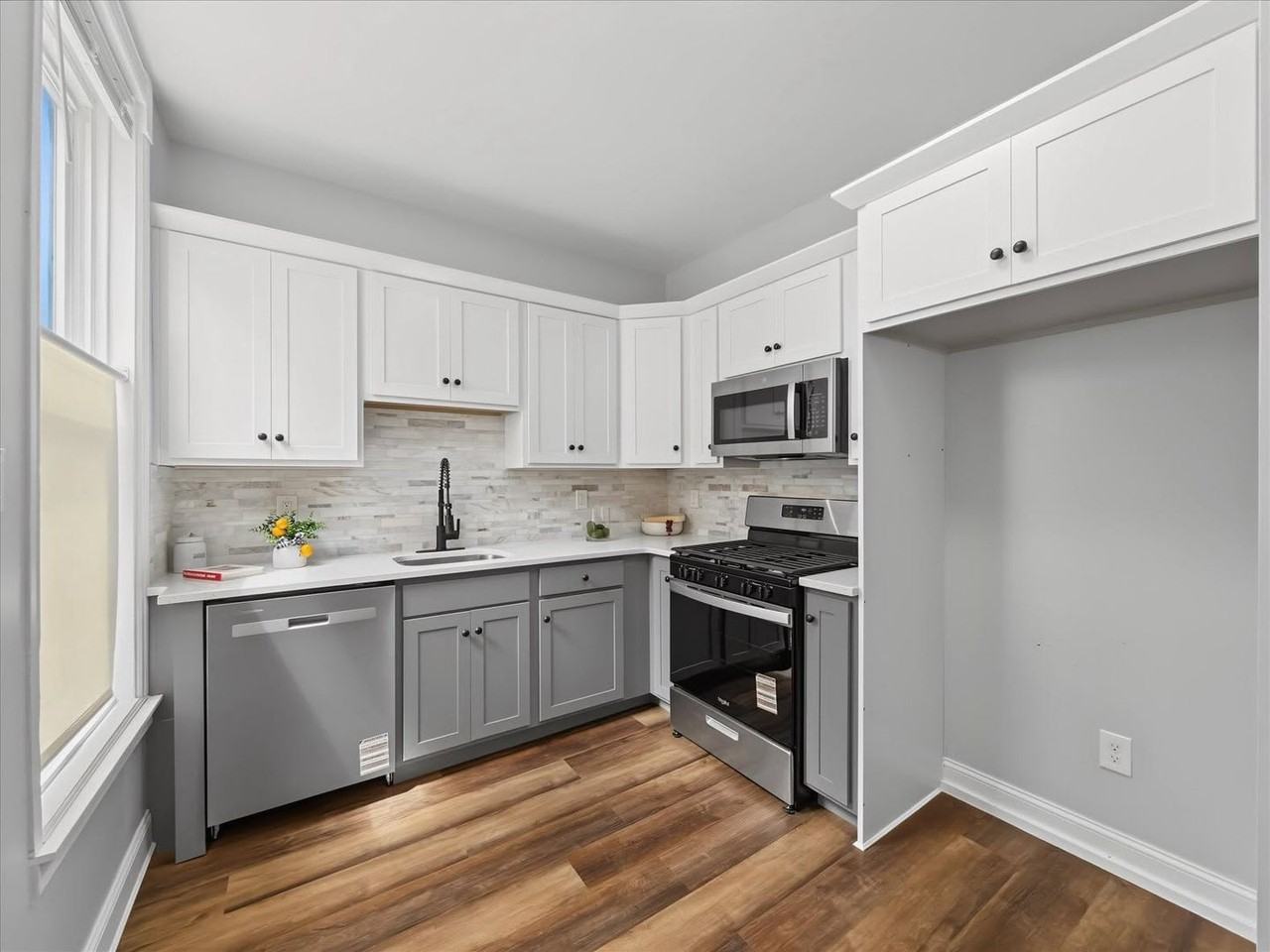 420 Muench St - Photo 2 of 19