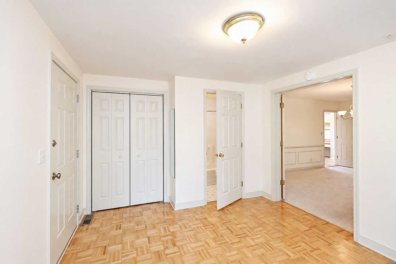 360 Jeffers Dr - Photo 6 of 22