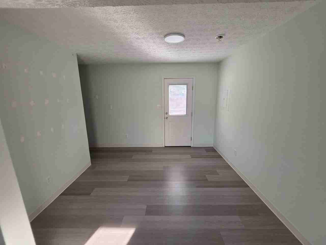 1800 1800 Seminole Dr - Chestnut 29 - Photo 4 of 10