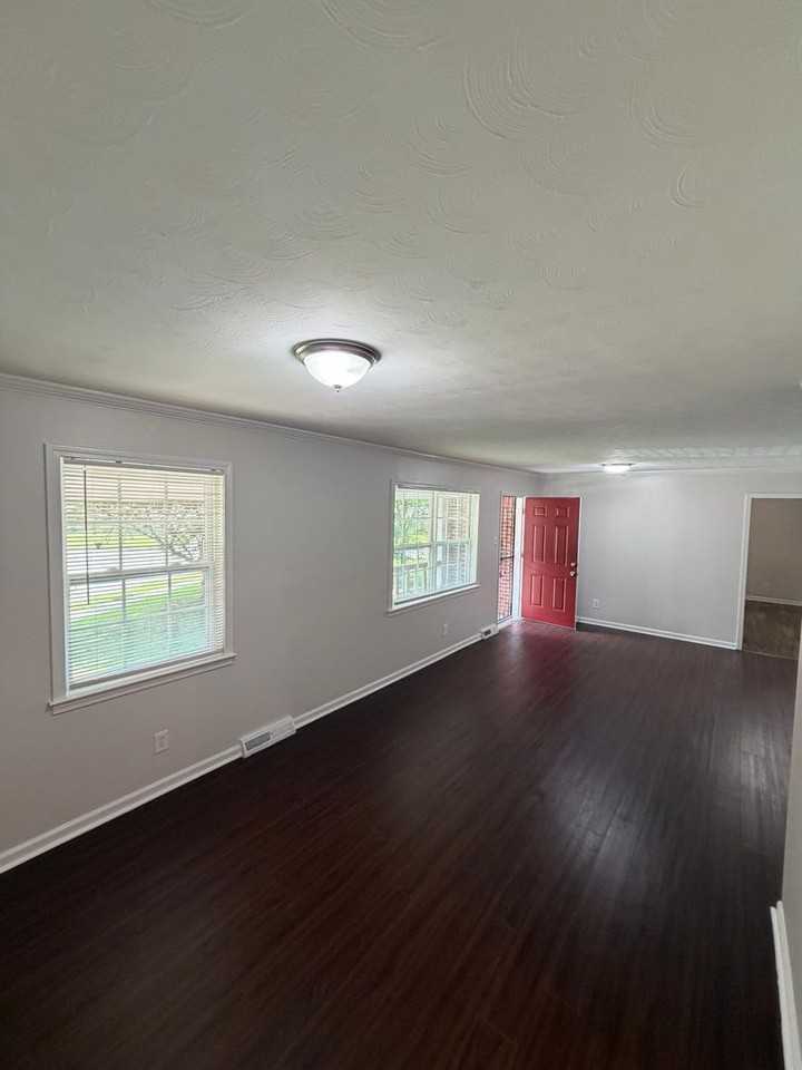 2224 Wellons Ave - Photo 6 of 16