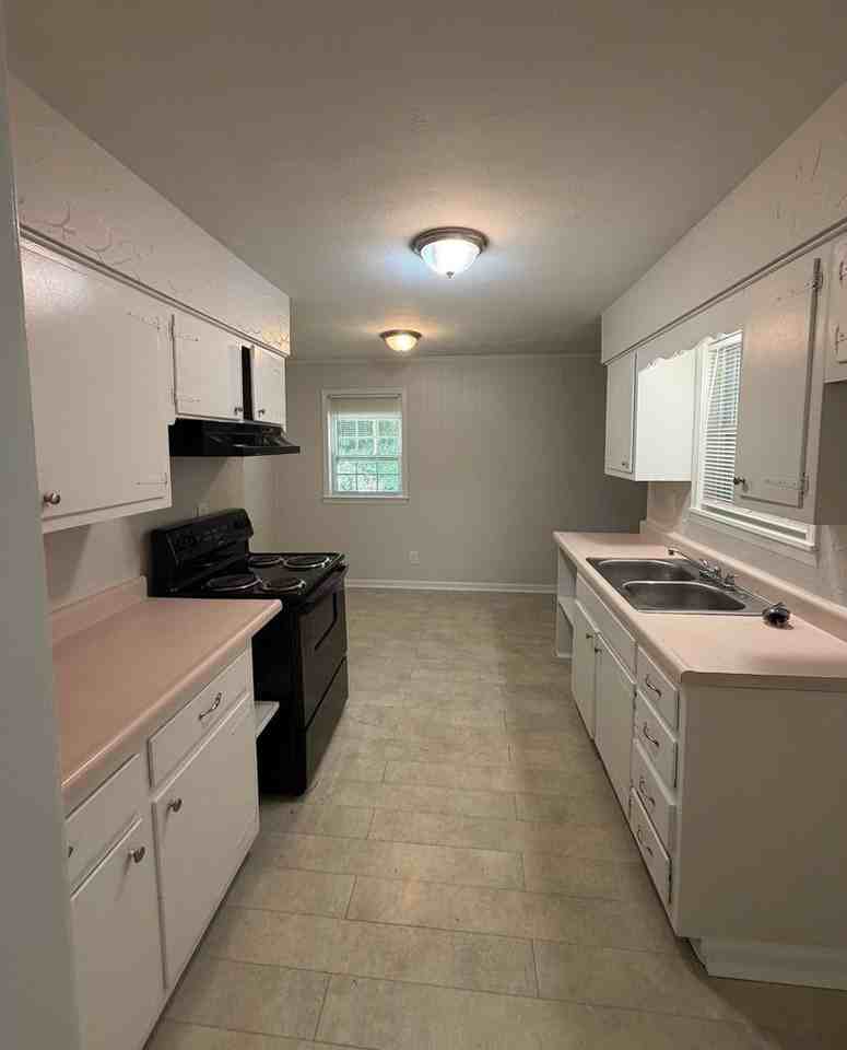 2224 Wellons Ave - Photo 7 of 16