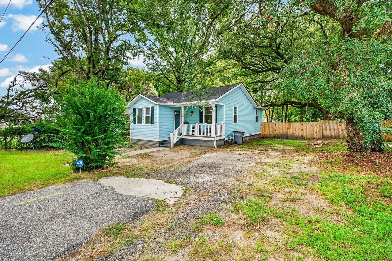 2666 Bennett Yard Rd - Photo 3 of 22