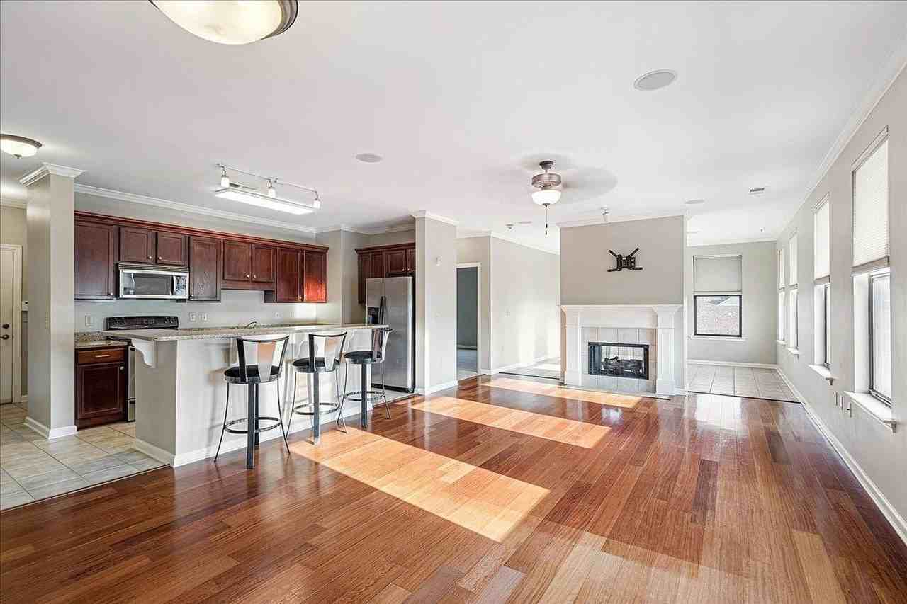 721 Litty Ct #302 - Photo 4 of 24