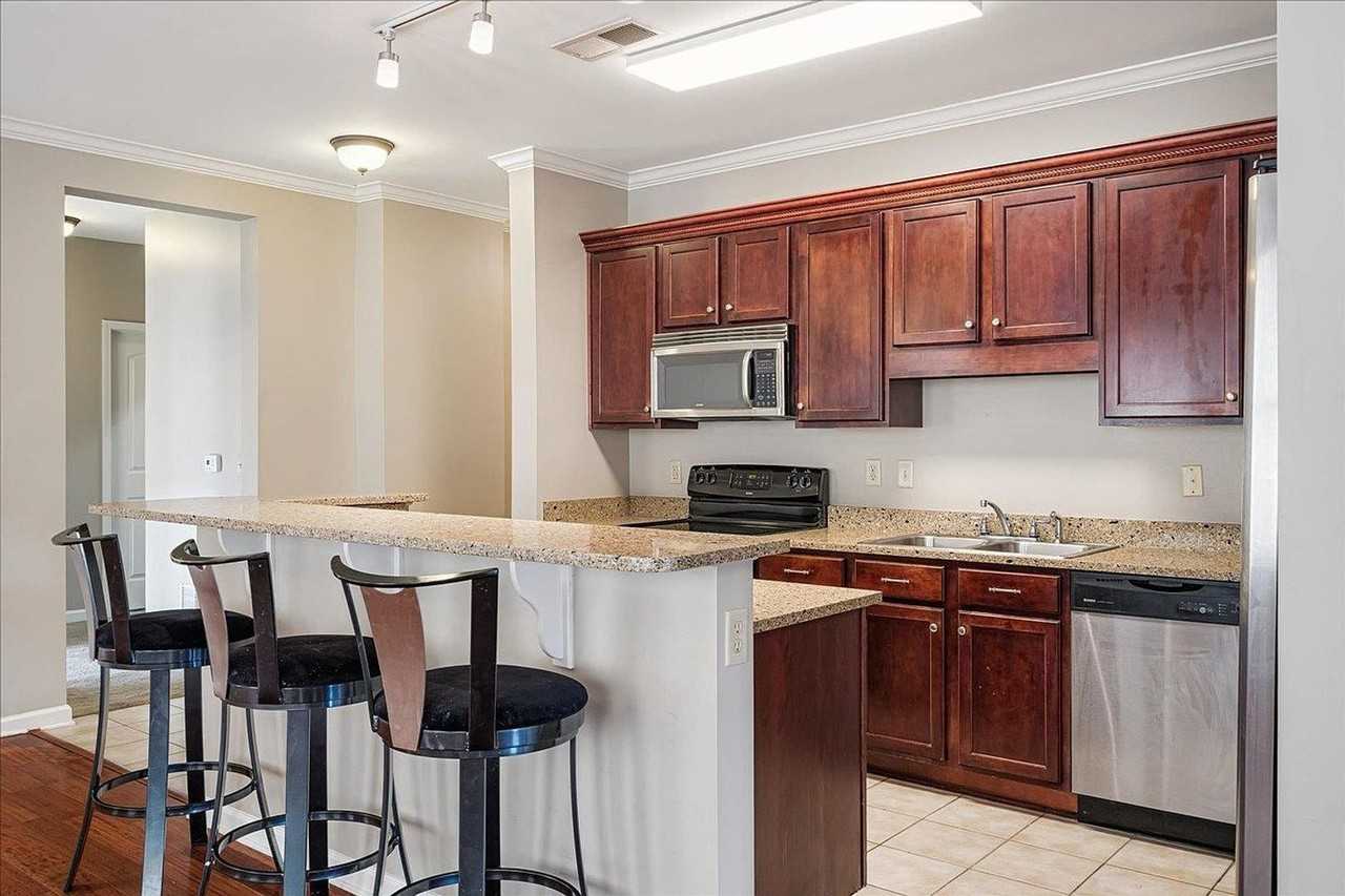721 Litty Ct #302 - Photo 5 of 24
