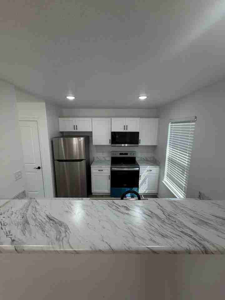 1823 Boston St - Photo 3 of 8