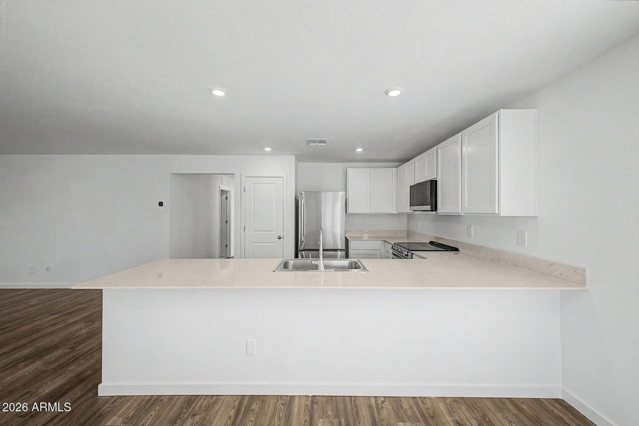 24534 W St Anne Ave - Photo 5 of 19