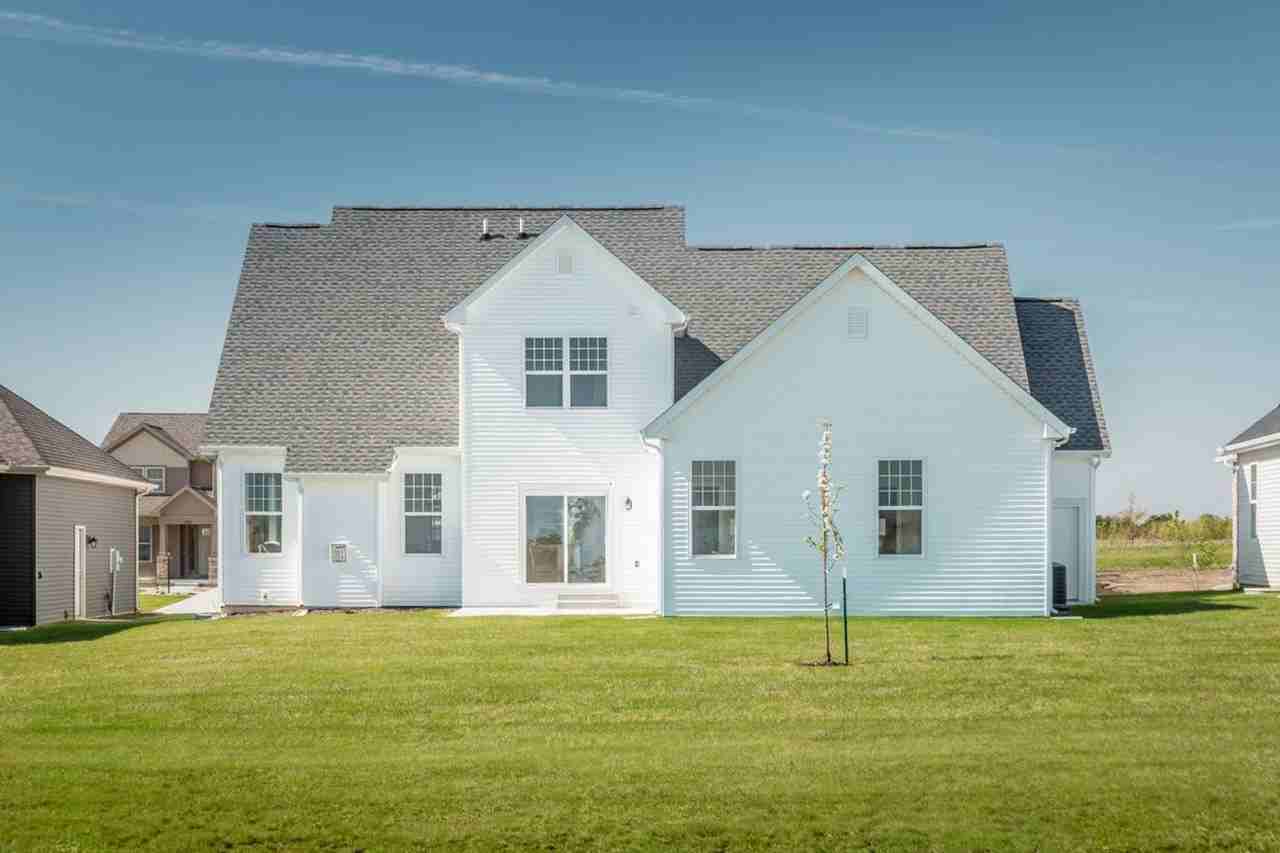 2310 Lovie Ln - Photo 6 of 38