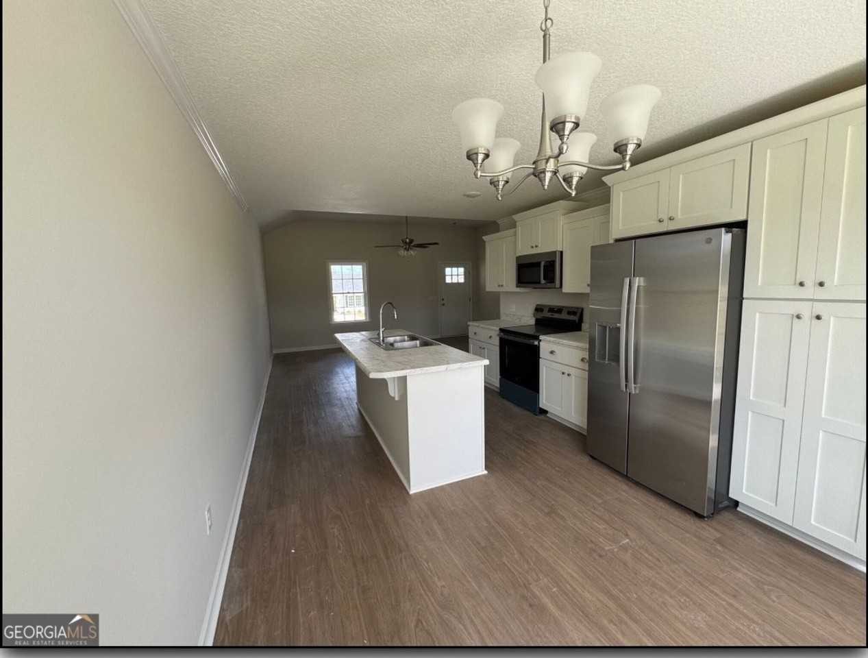 509 509 Nickies Way - Photo 3 of 9