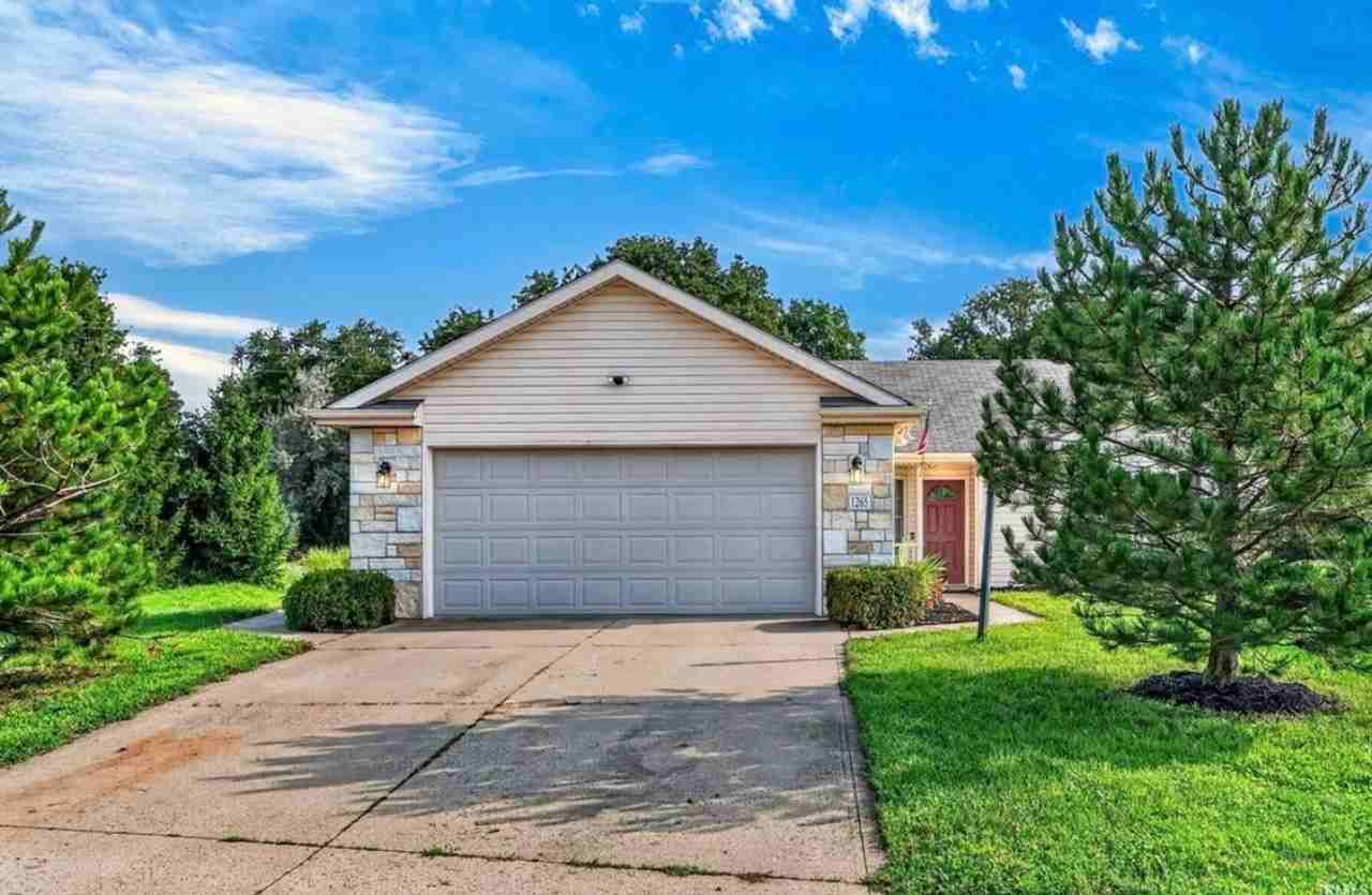 1265 Virginia Ct - Photo 2 of 27