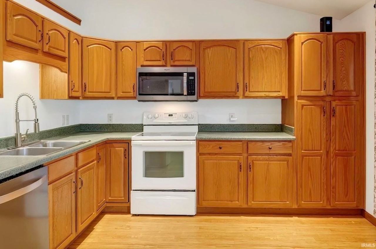 1265 Virginia Ct - Photo 6 of 27