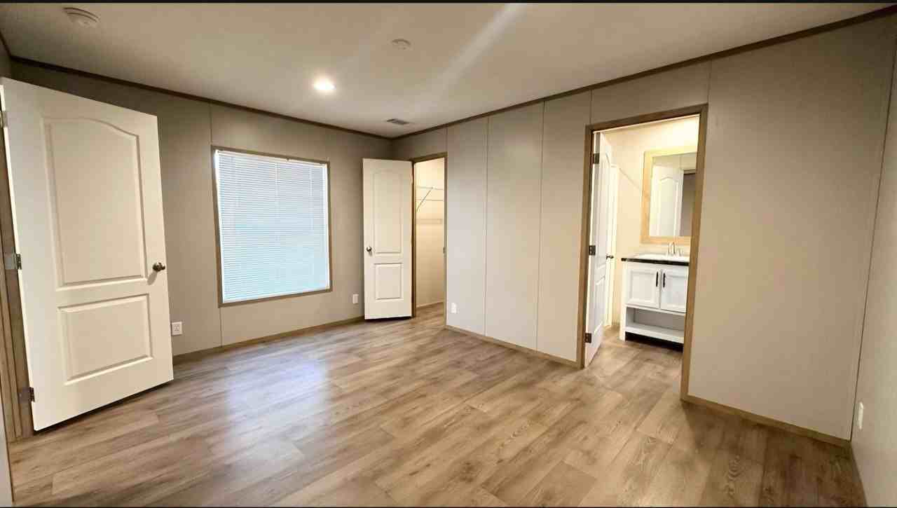 217 217 Mountain Dr. Stone Mountain GA 30087 - Photo 7 of 20