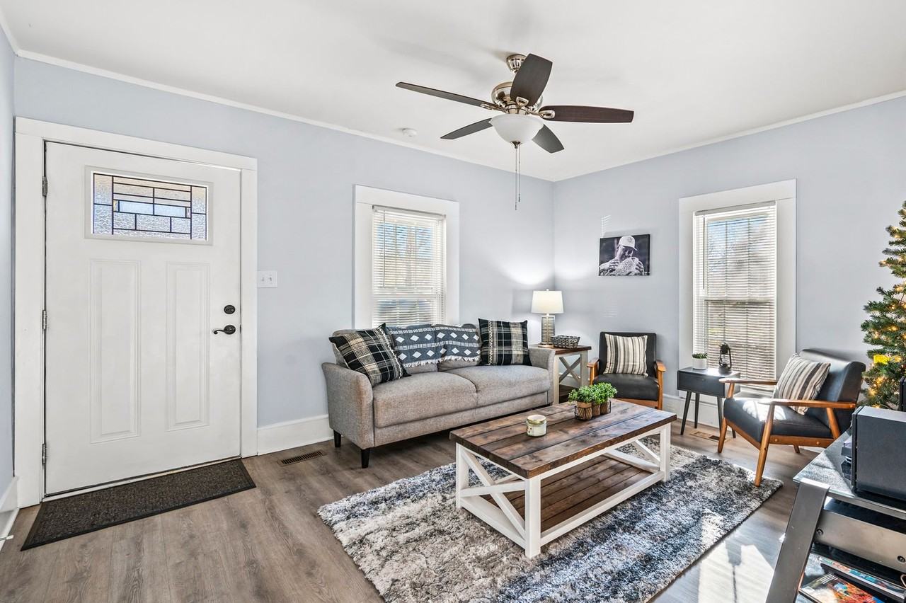 109 Mcdaniel Ave - Photo 2 of 34