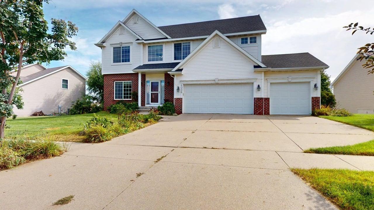 4006 Hyde Ave - Photo 2 of 25