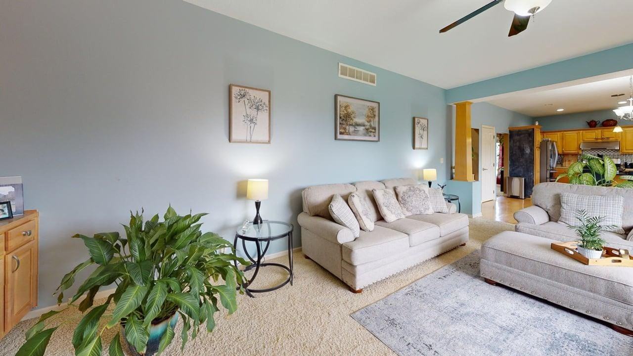 4006 Hyde Ave - Photo 5 of 25