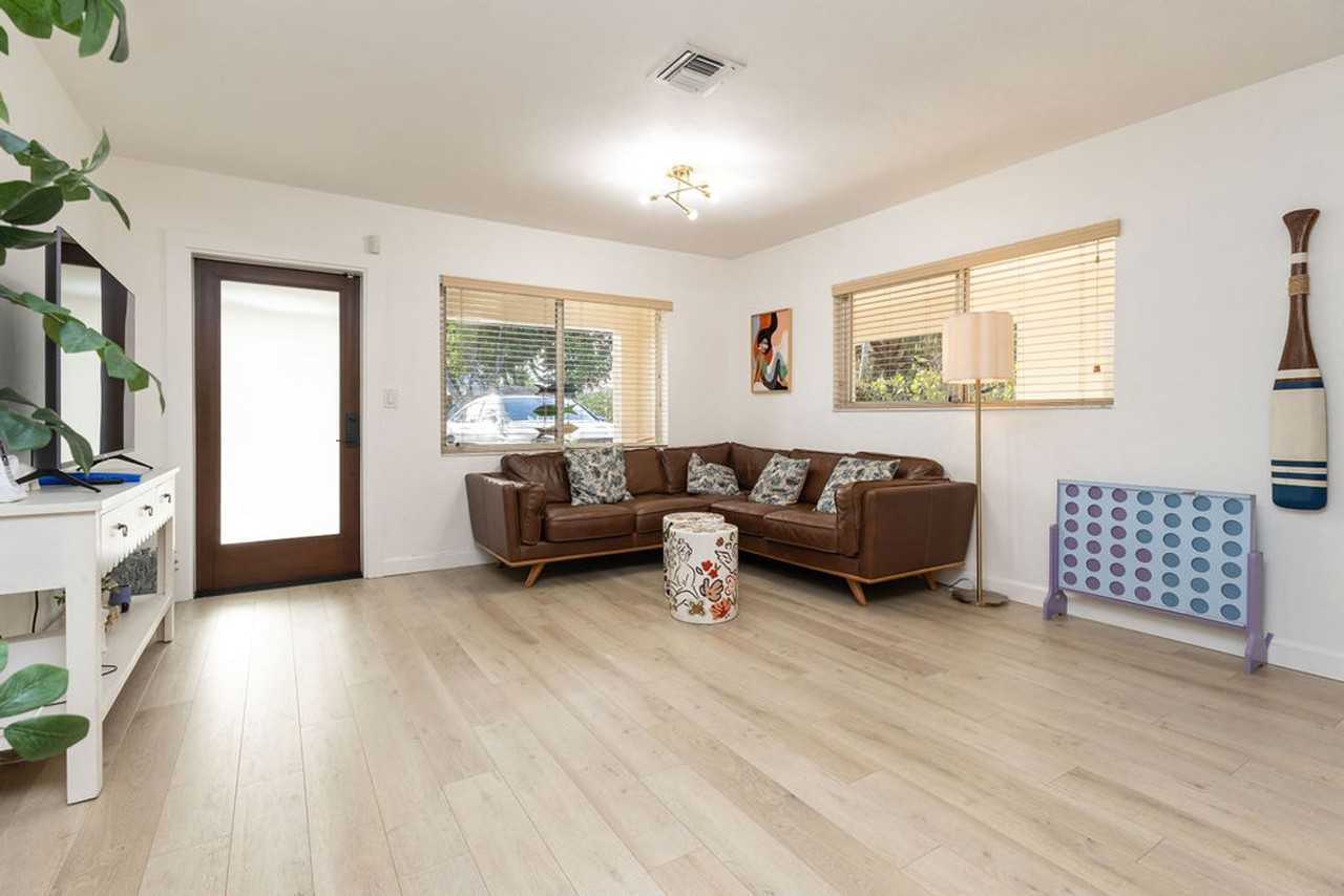 632 Sw 8th Ave - Photo 4 of 30