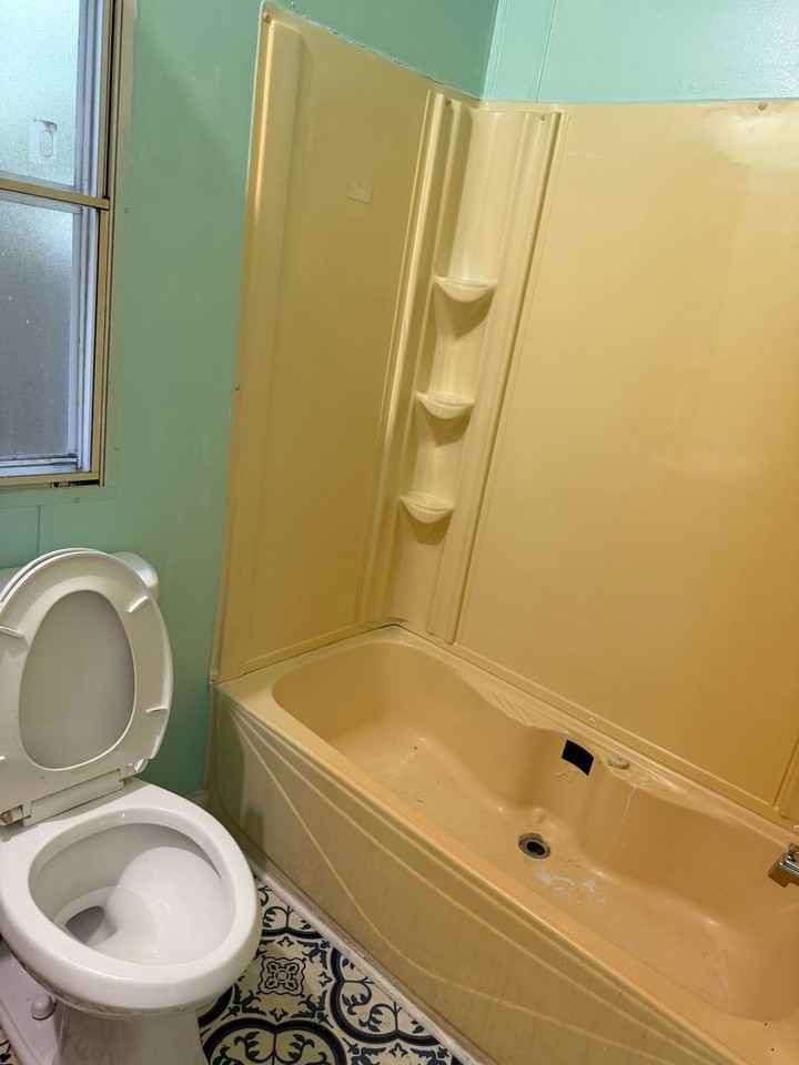 15450 Black Hollow Rd - Photo 3 of 10