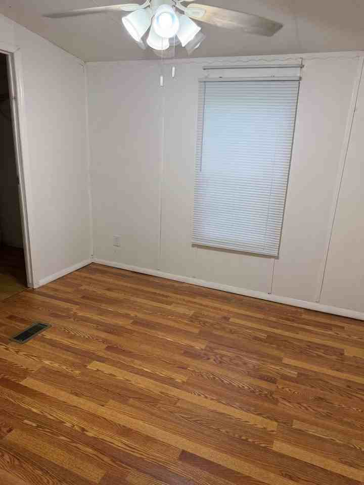 15450 Black Hollow Rd - Photo 6 of 10