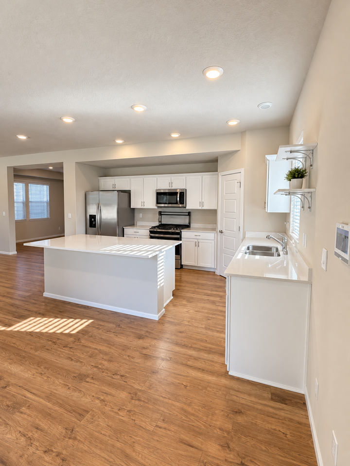 8218 S Allora Rd - Photo 3 of 31