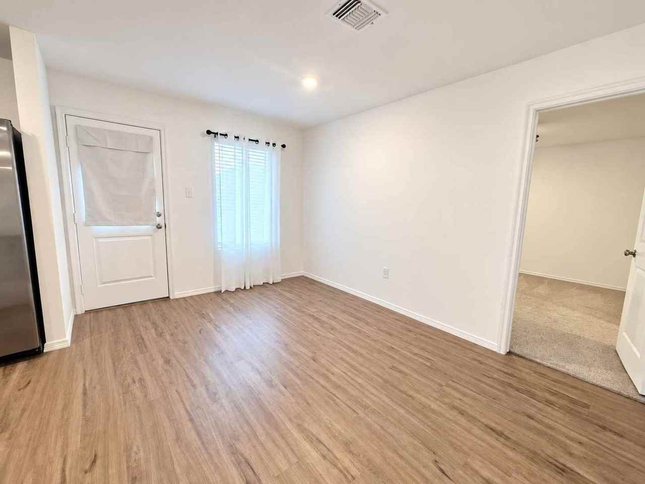 2008 Alpine Beach Ln - Photo 4 of 15