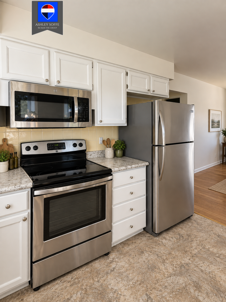 1261 Derington Ave - Photo 4 of 20