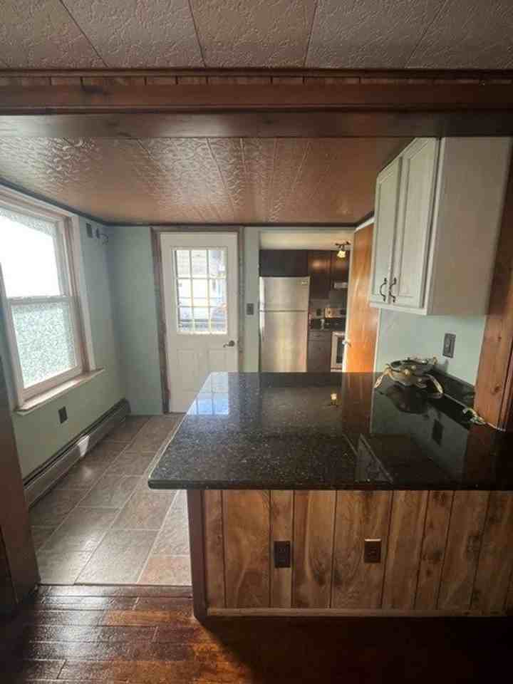 444 E Bertsch St - Photo 6 of 18