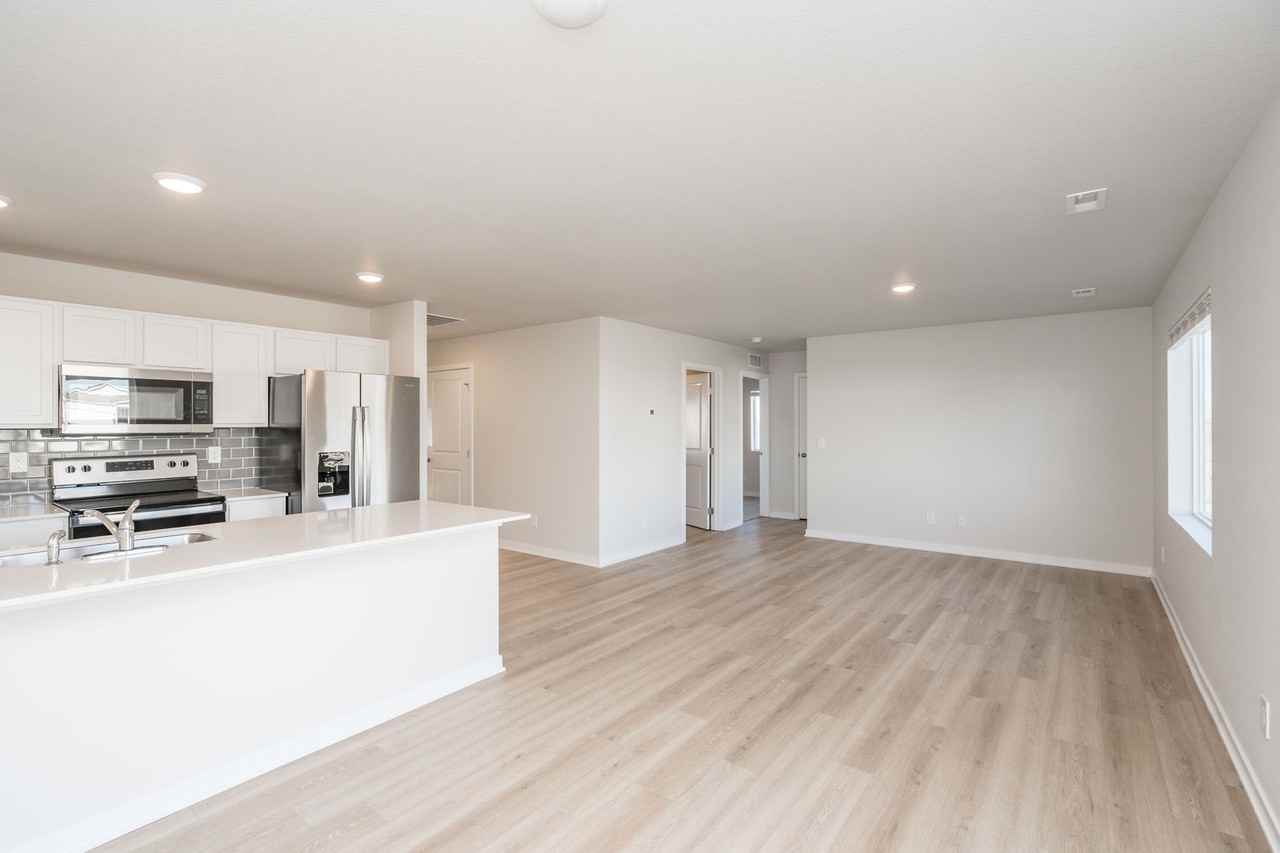 6794 Mongoose Ct - Photo 3 of 5