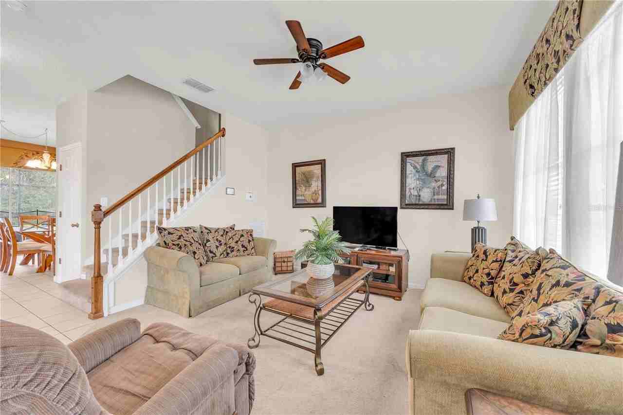 2654 Marg Ln - Photo 4 of 41