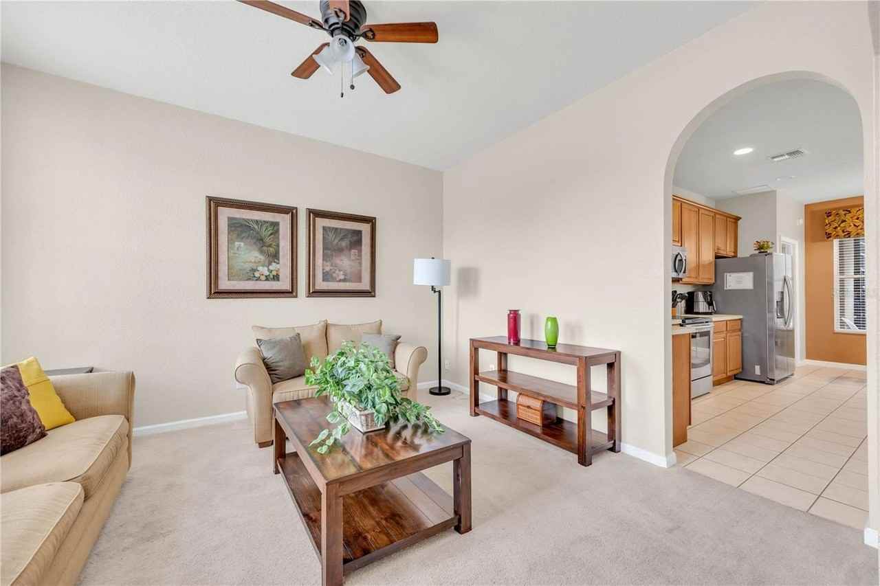 2654 Marg Ln - Photo 7 of 41