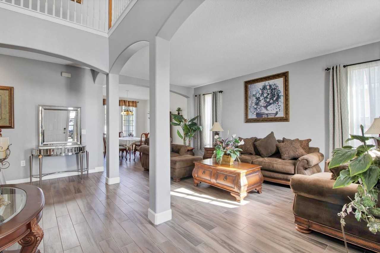 2262 Windcrest Lake Cir - Photo 3 of 33
