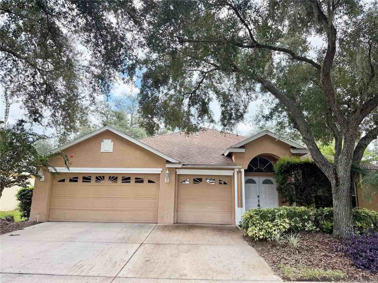 9427 Hunters Pond Dr