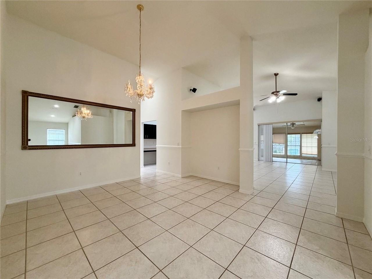 9427 Hunters Pond Dr - Photo 6 of 19