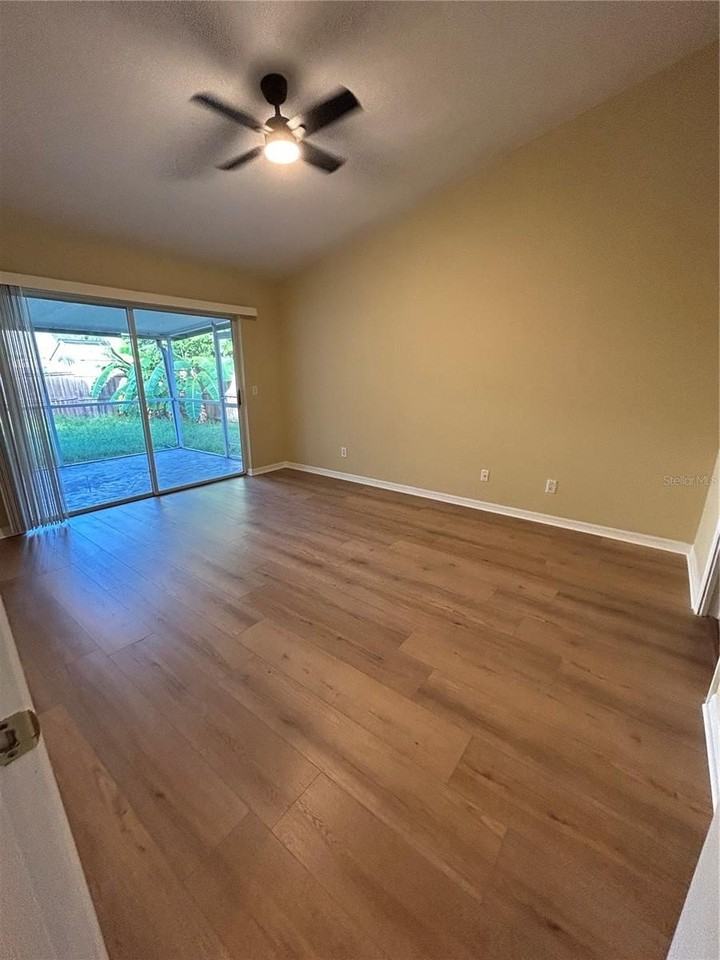 9673 Fox Hearst Rd - Photo 6 of 16