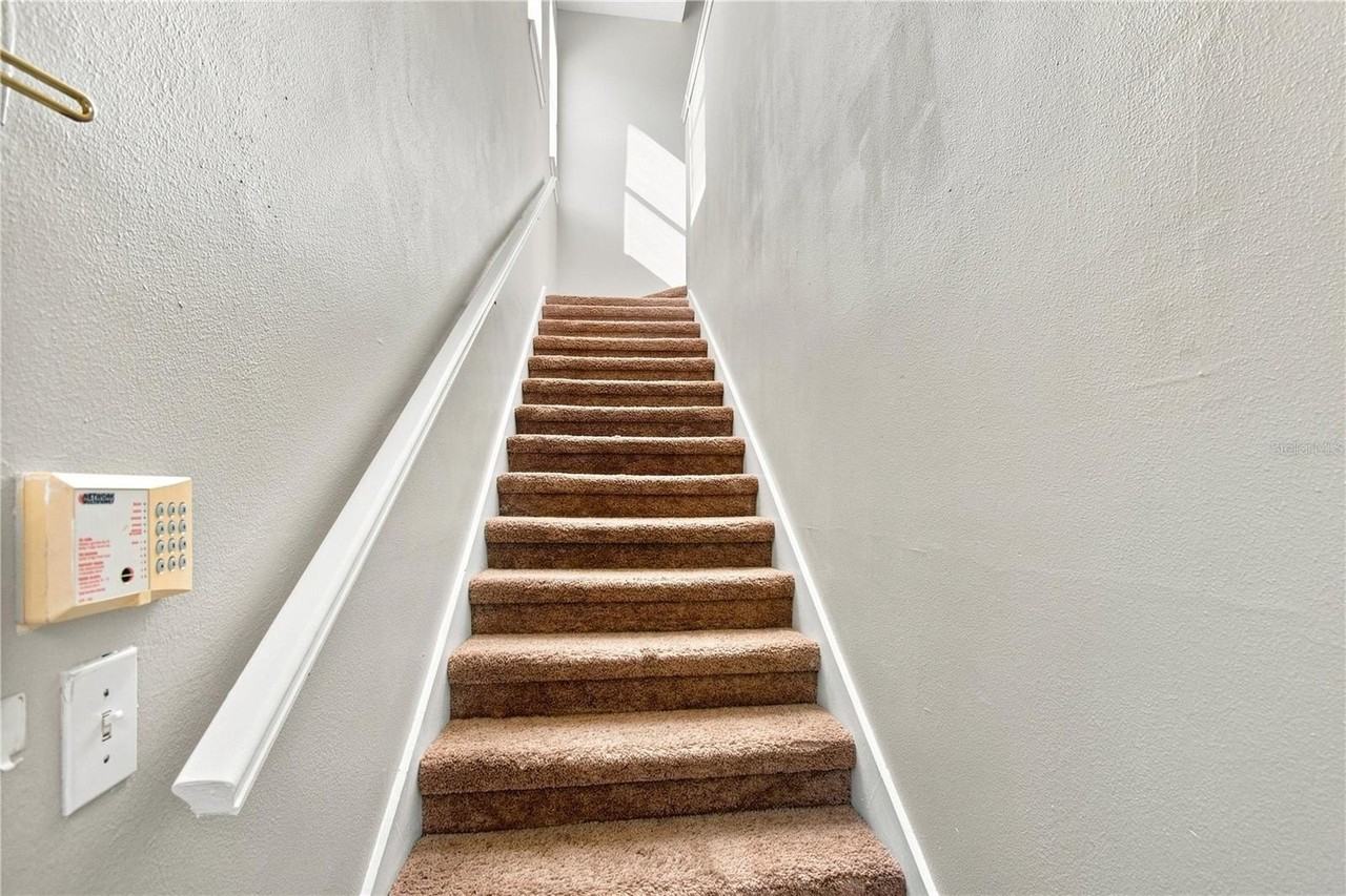 10467 Villa View Cir #10467 - Photo 2 of 31