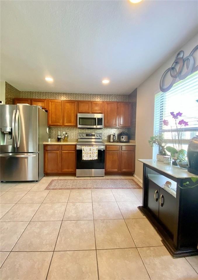 1529 Water Terrace Ln - Photo 4 of 39
