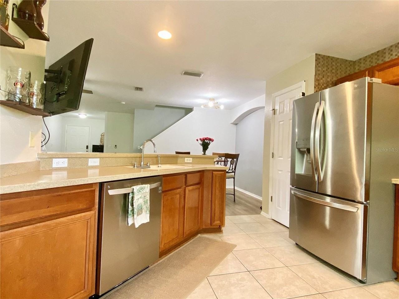 1529 Water Terrace Ln - Photo 5 of 39