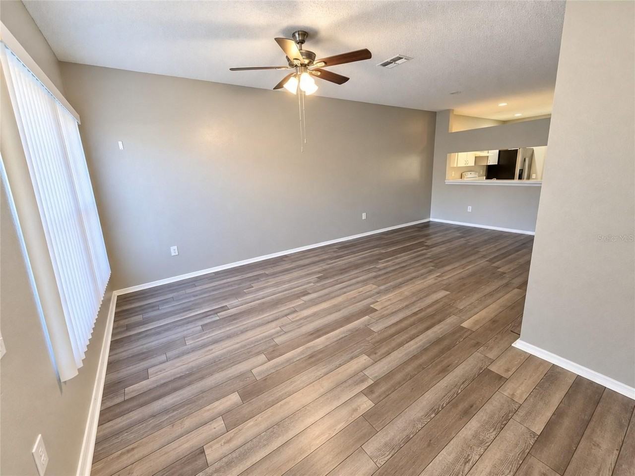 30021 Playa Del Rey Ln - Photo 2 of 19