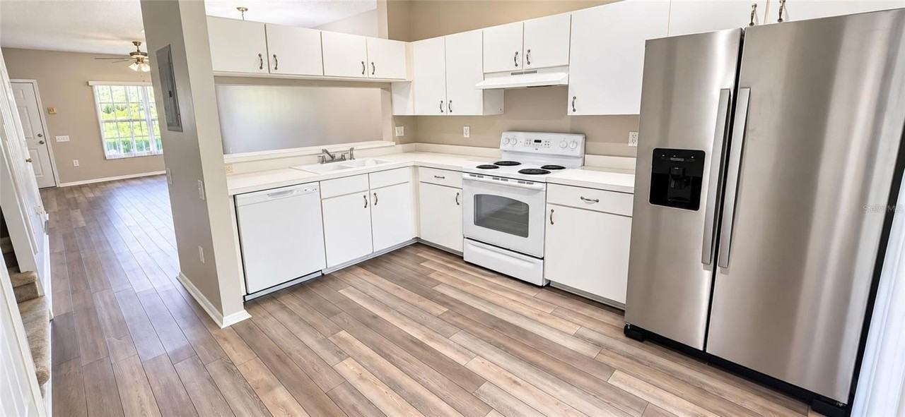 30021 Playa Del Rey Ln - Photo 4 of 19