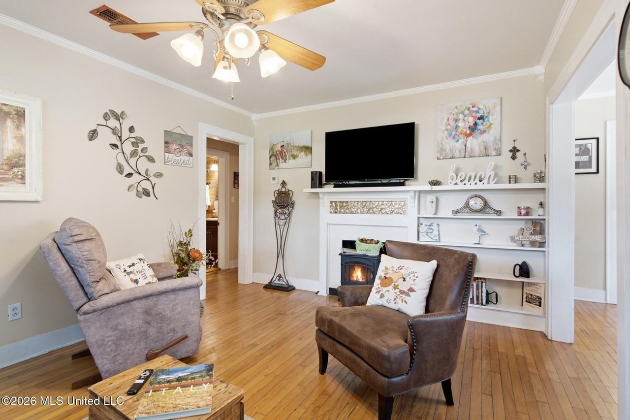 1626 18th Ave - Photo 6 of 25