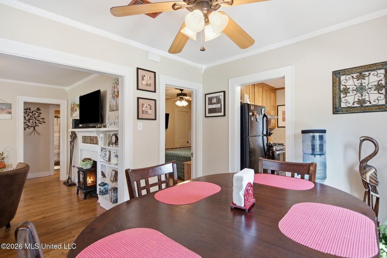 1626 18th Ave - Photo 7 of 25