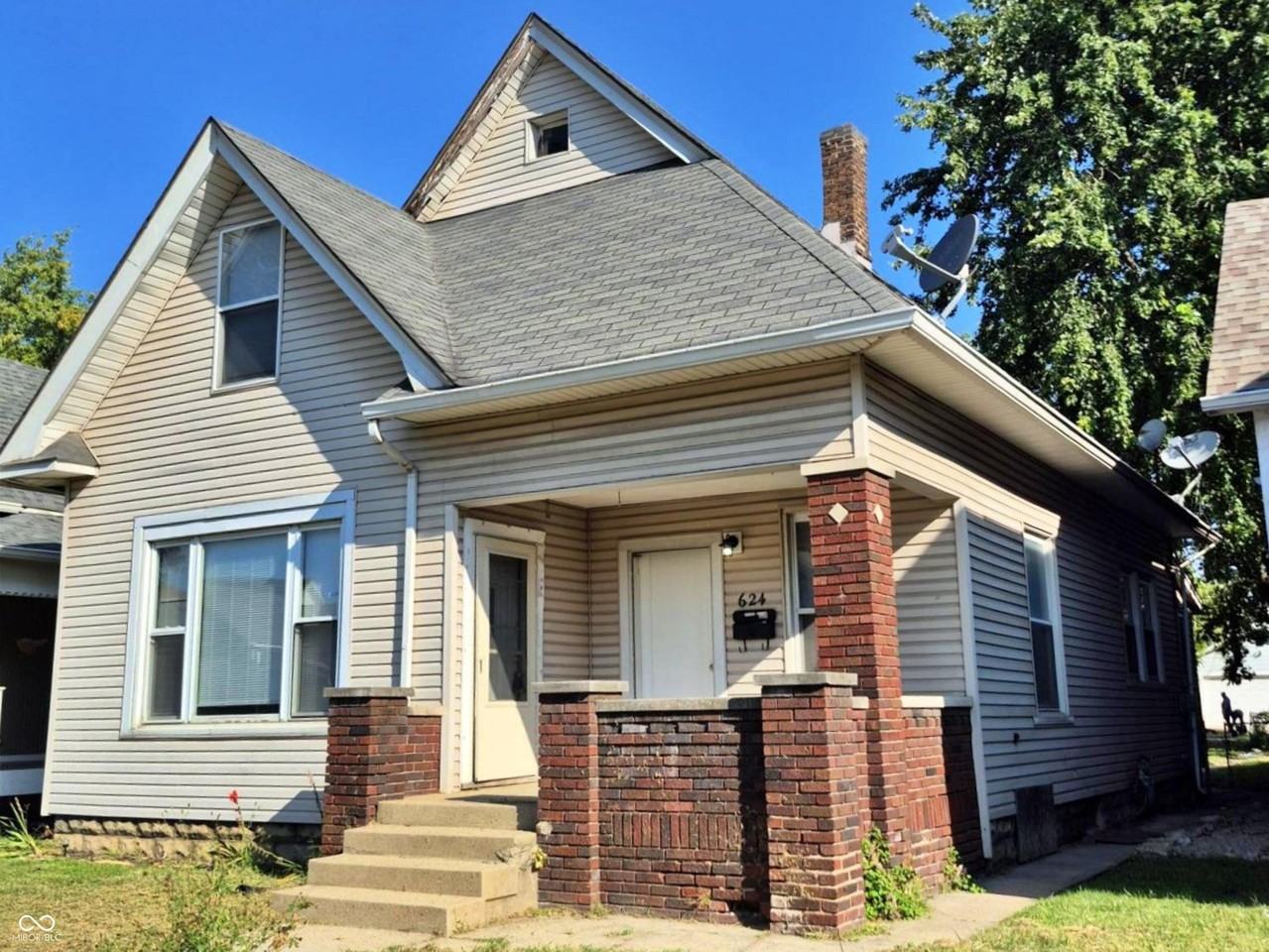 624 Lincoln St - Photo 2 of 24