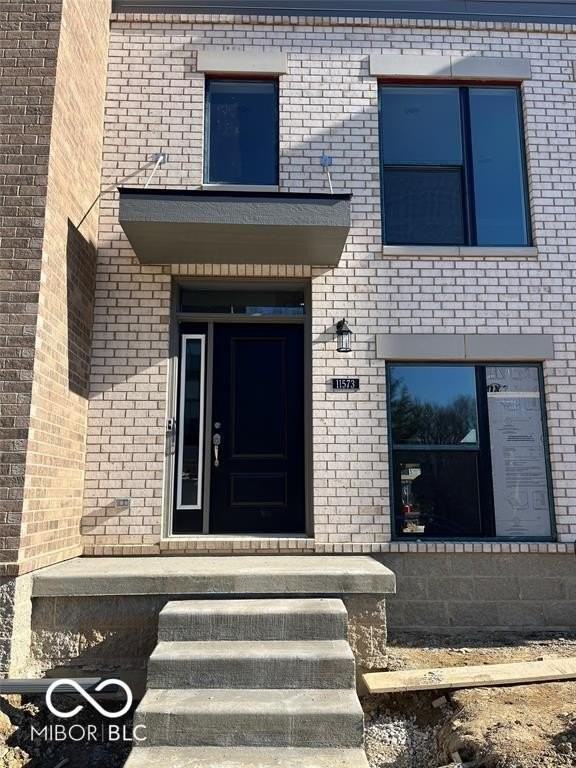 11573 Fulham St - Photo 3 of 33