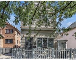featured image of 16013 N Conduit Ave